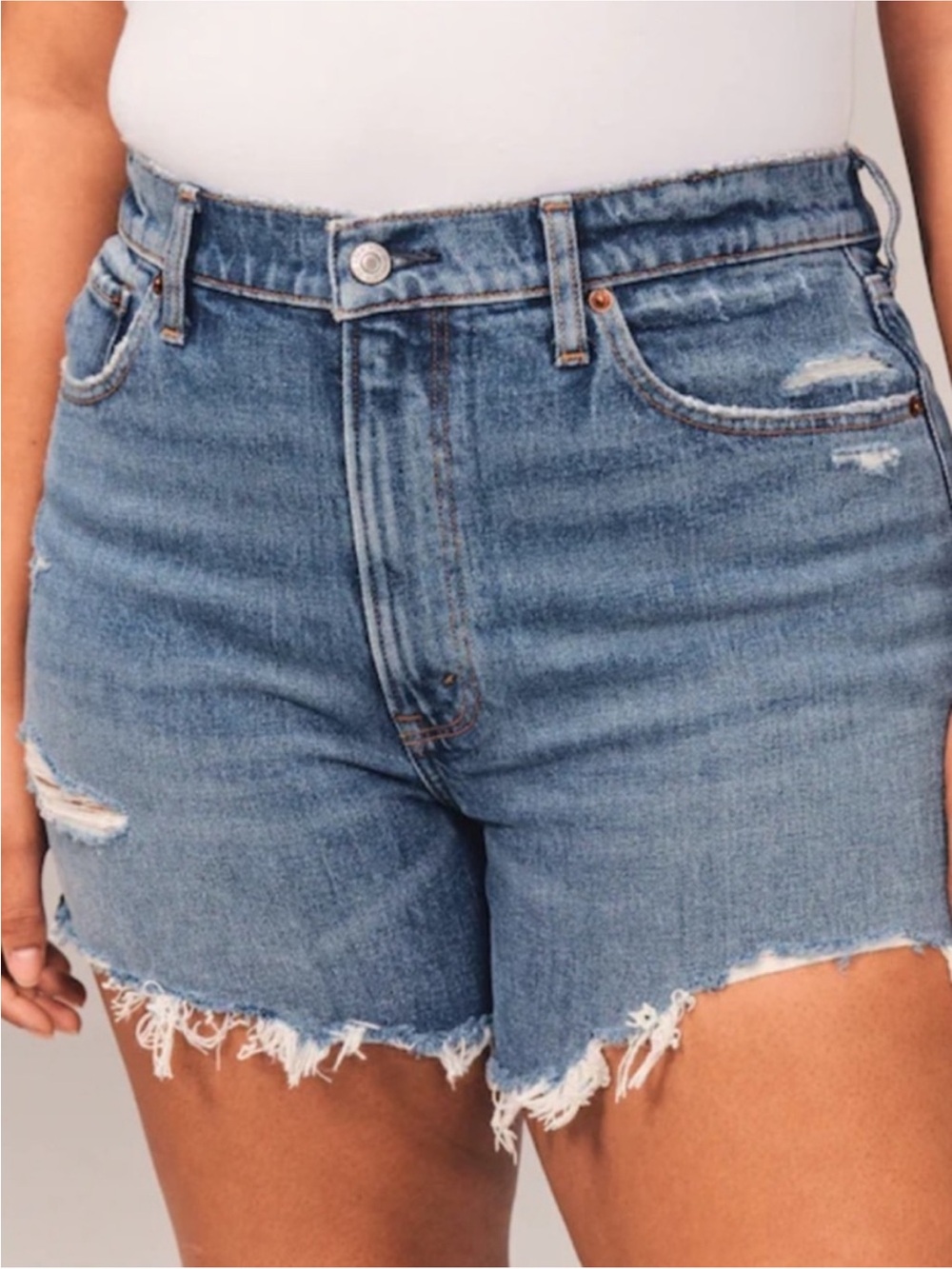 Abercrombie & Fitch High-Rise
Mom Shorts Sz 26